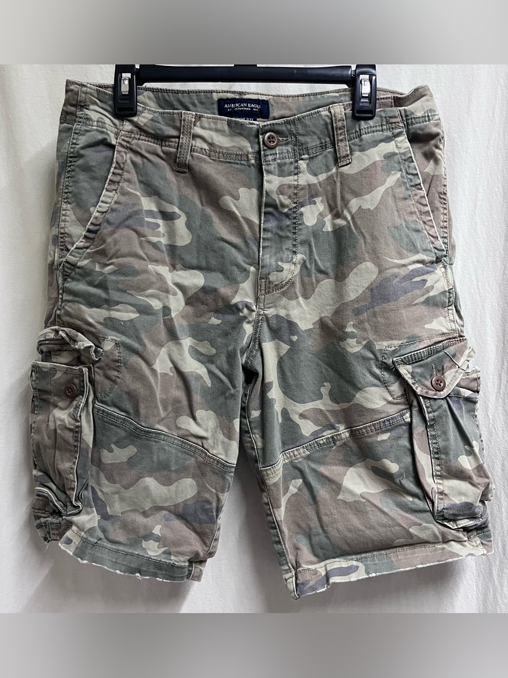 American Eagle Camo Cargo Shorts Sz 34 Classic Fit Extreme Flex Longer Length